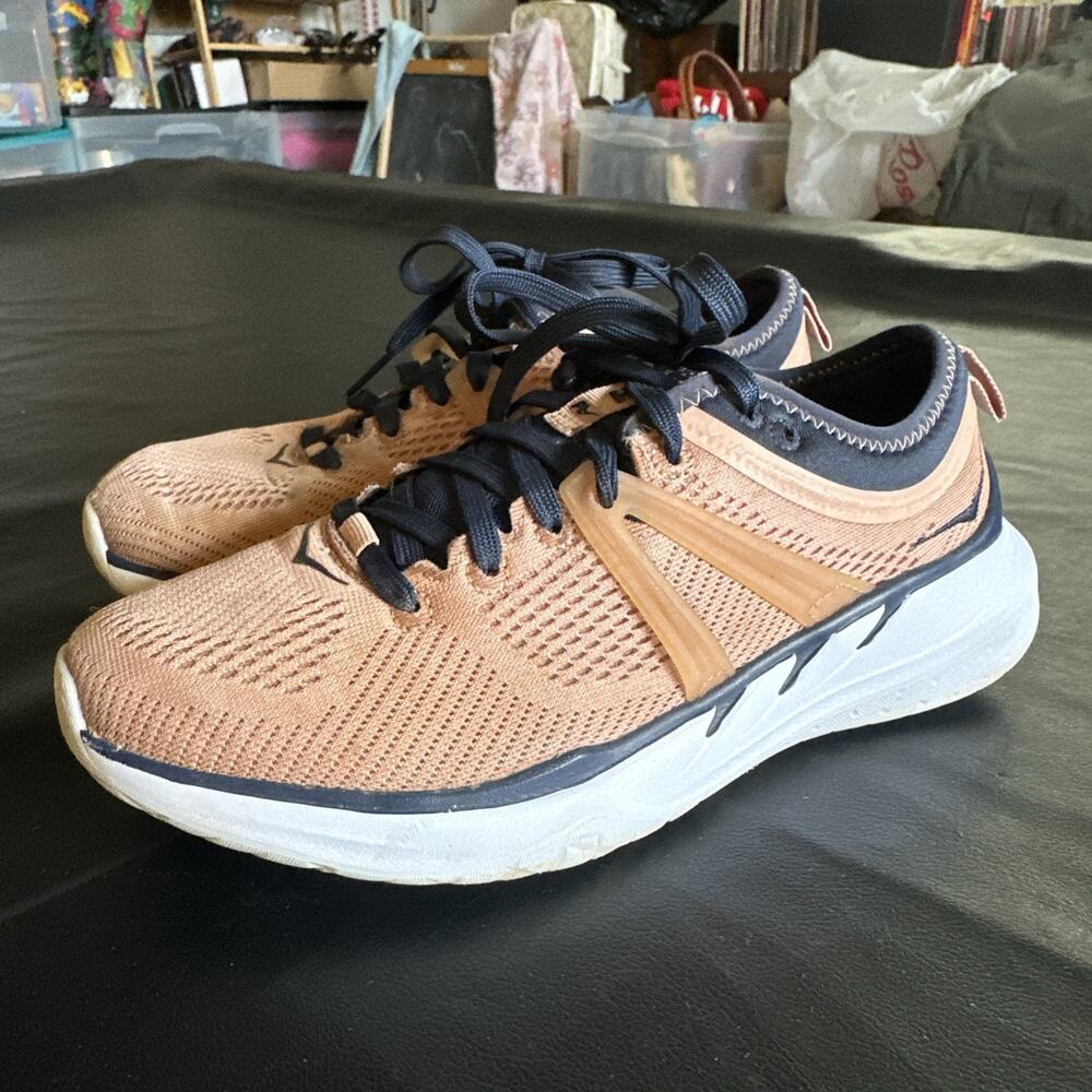 Hoka One One Tivra Running Shoes Women’s 6 - Pink Salmon 500